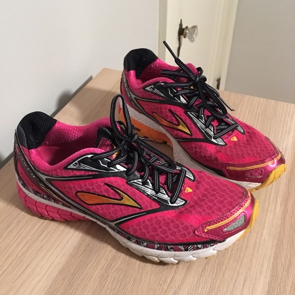 brooks ghost 7 mens size 9